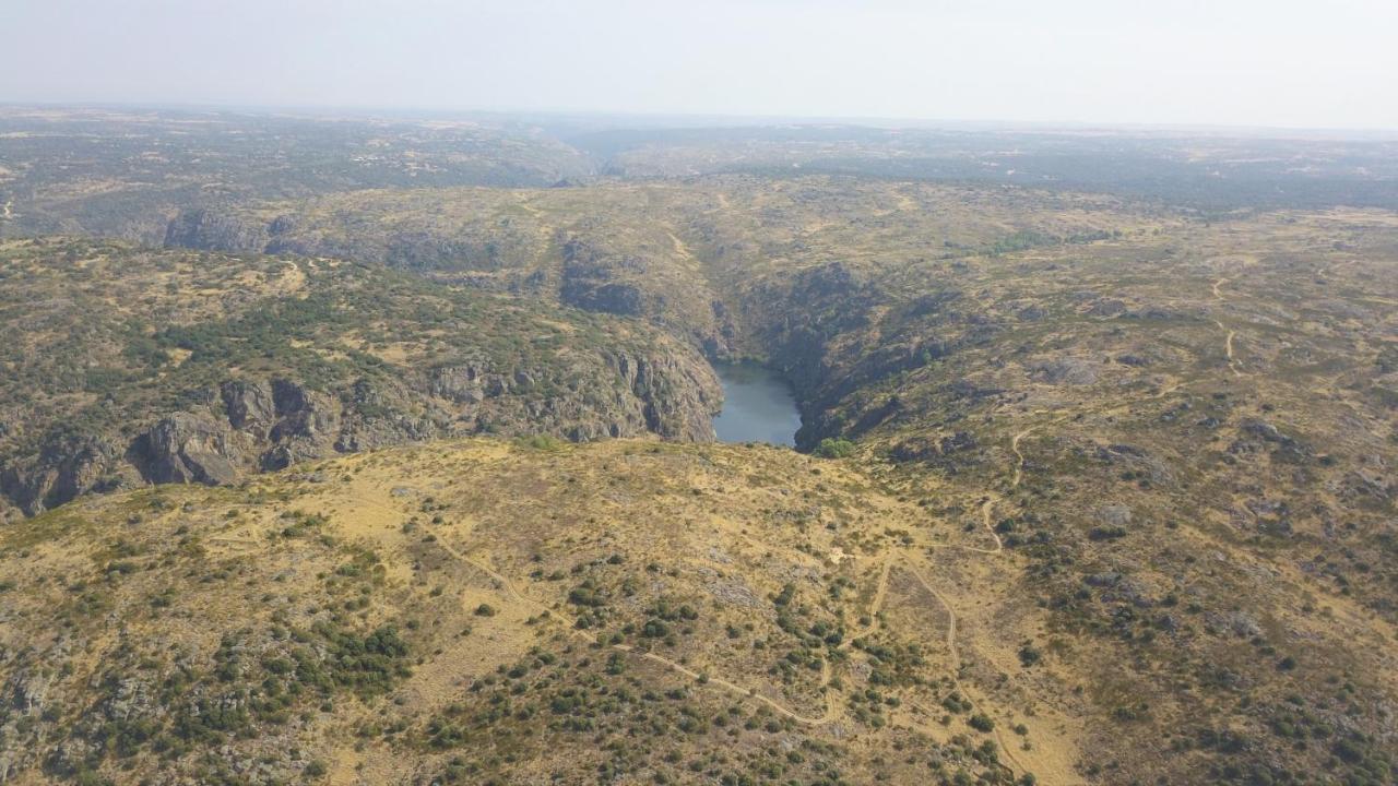 Hotel Pensao Vista Bela Miranda do Douro Zewnętrze zdjęcie
